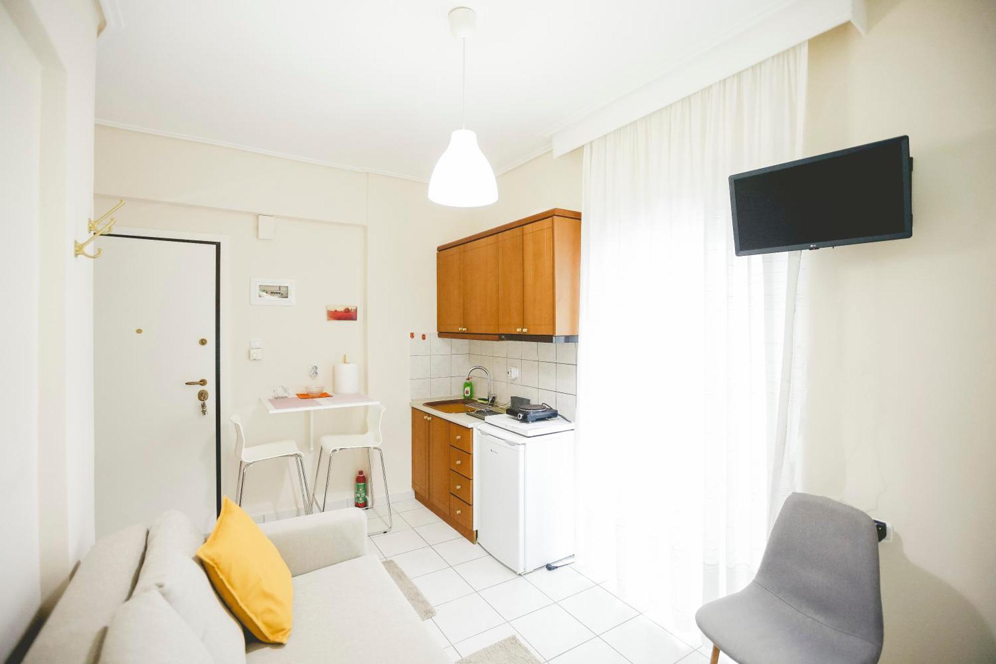 Apartment Tiny *