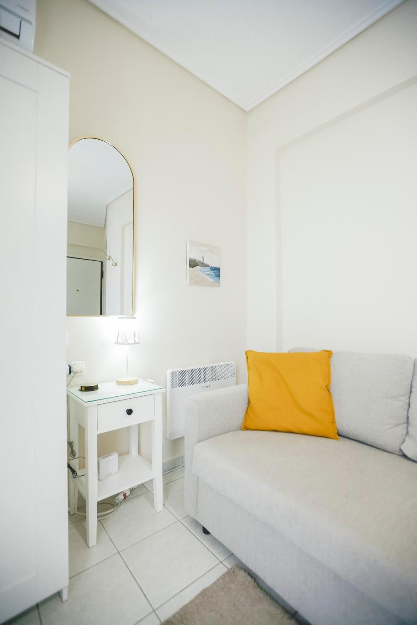 Apartment Tiny Larissa